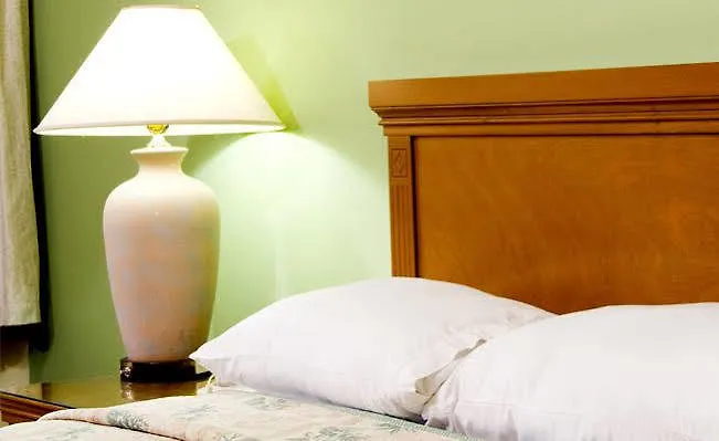 Ibis Am Dom Hotell 2*
