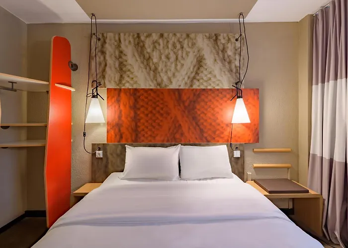 Ibis Am Dom 2* Cologne