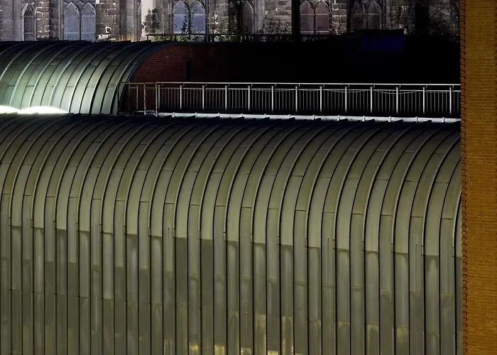 Hotel Ibis Am Dom 2*