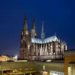 Ibis Am Dom Отель