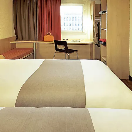 Ibis Am Dom Hotel 2*