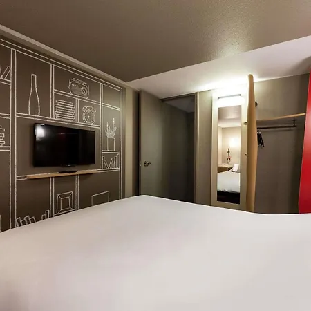 Ibis Am Dom 2* Kolín nad Rýnem