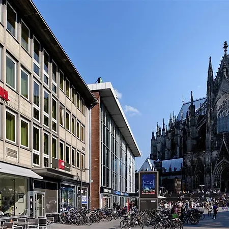 イビス アム ドム 2* ケルン