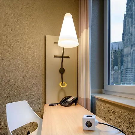 Ibis Am Dom Cologne