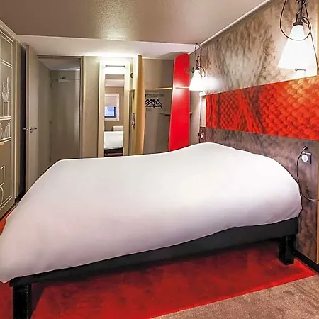 Ibis Am Dom Hotel 2*