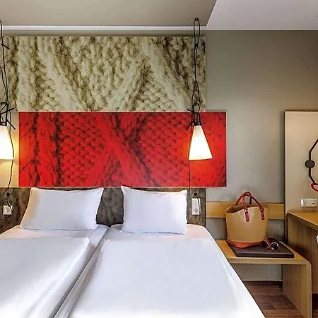Ibis Am Dom Hotel 2*