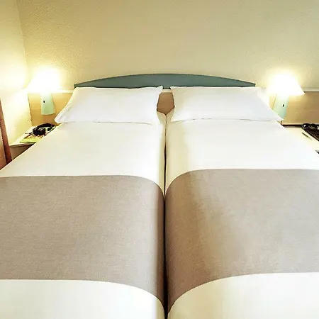 Ibis Am Dom Colonia