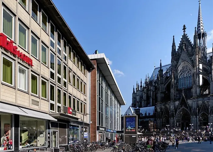 Ibis Am Dom 2* Cologne