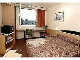 Ibis Am Dom Hotel 2*